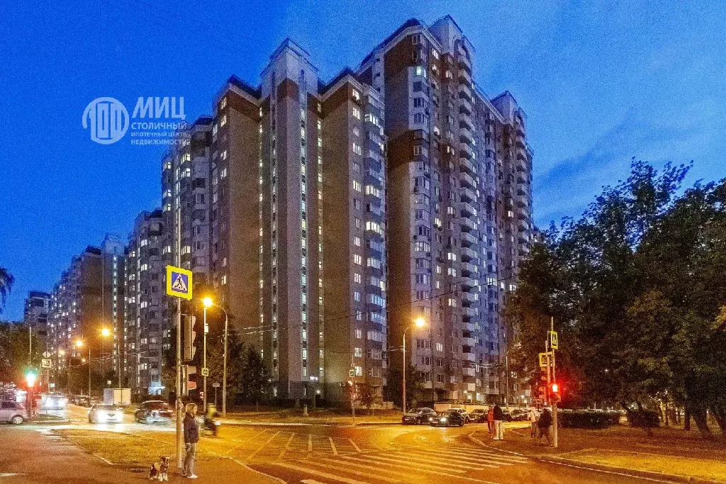 Продается 3-комнатная квартира - Фото 1