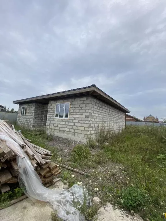 Коттедж в Ленинградская область, Тельмана Тосненский район, ул. ... - Фото 1