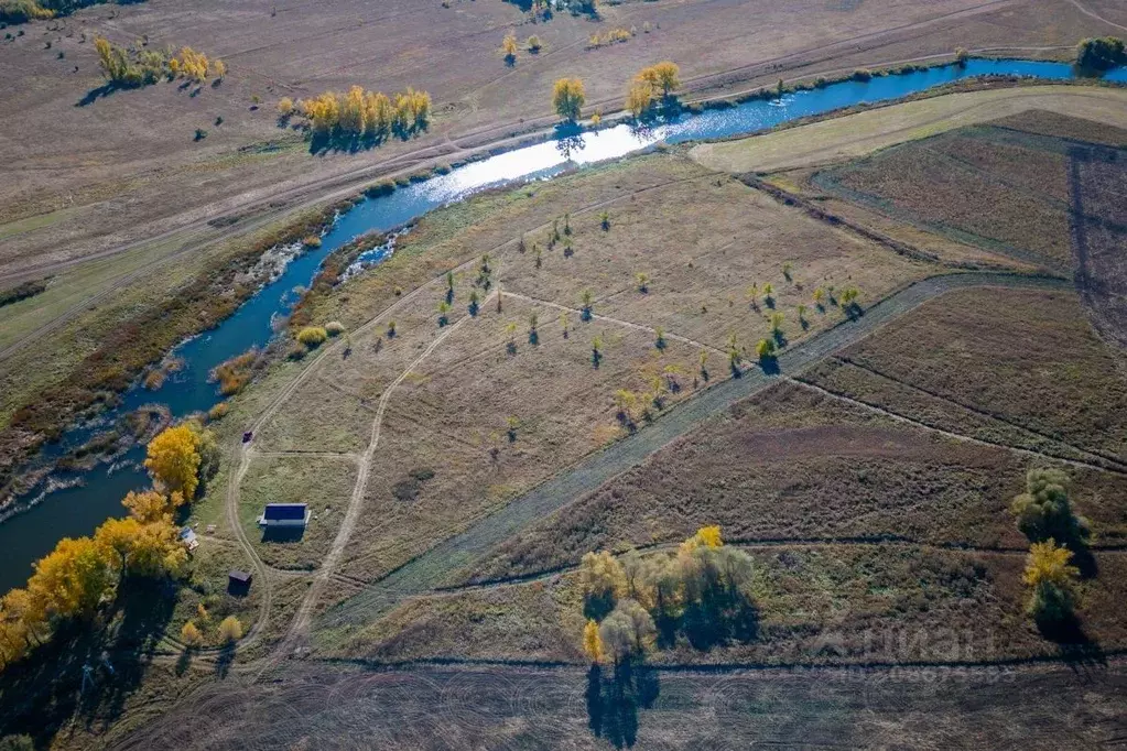 Участок в Оренбургская область, Оренбургский район, с. Каменноозерное  ... - Фото 0