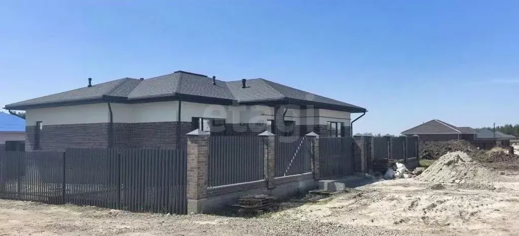 Дом в Курская область, Курский район, Моковский сельсовет, д. 1-я ... - Фото 2