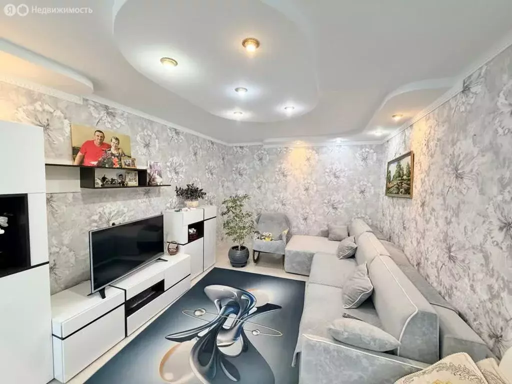 3-комнатная квартира: Школьное, улица Мира, 17 (68.7 м) - Фото 1