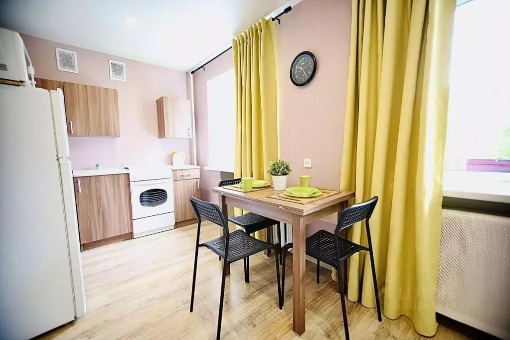 2-к кв. Вологодская область, Череповец ул. Ленина, 76 (42.0 м) - Фото 0
