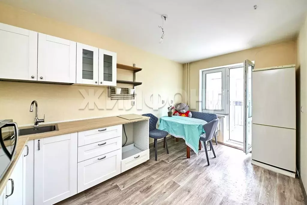 1-к кв. Томская область, Томск Овражный пер., 2 (38.5 м) - Фото 1