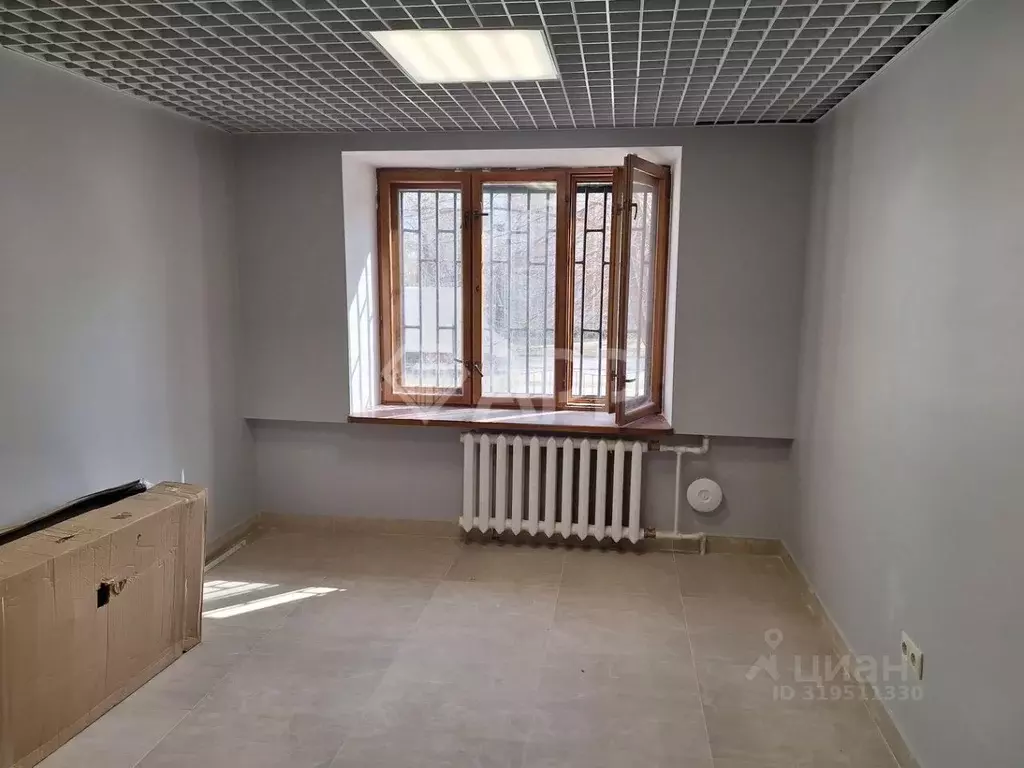 Помещение свободного назначения в Татарстан, Казань ул. Короленко, 52а ... - Фото 1