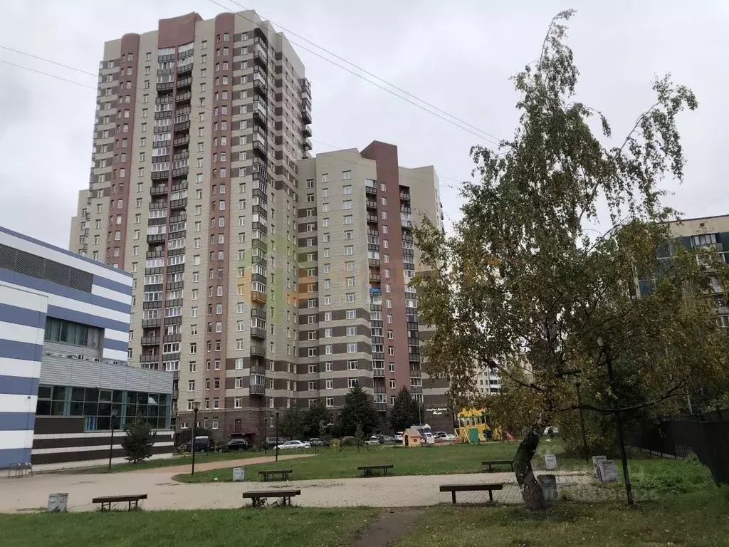 3-к кв. Санкт-Петербург ул. Передовиков, 9к2 (87.7 м) - Фото 0