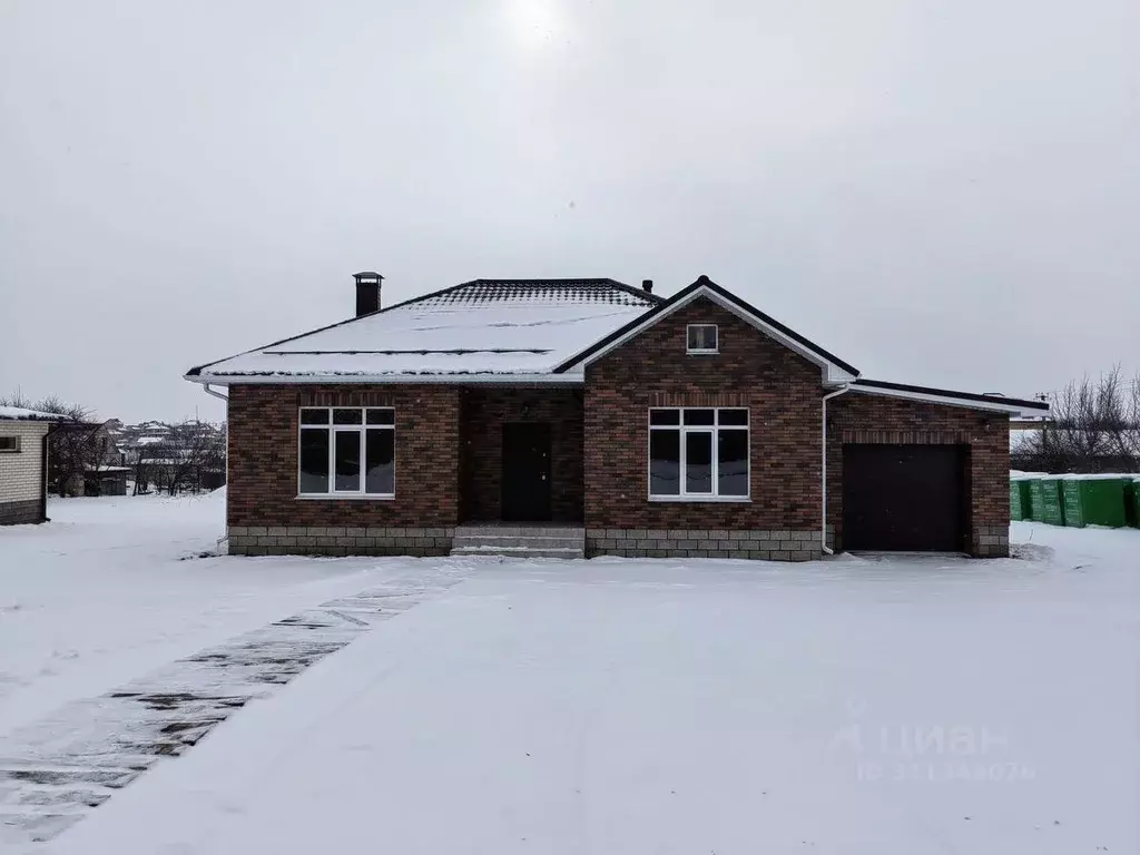 Дом в Белгородская область, Белгородский район, Тавровское с/пос, с. ... - Фото 0