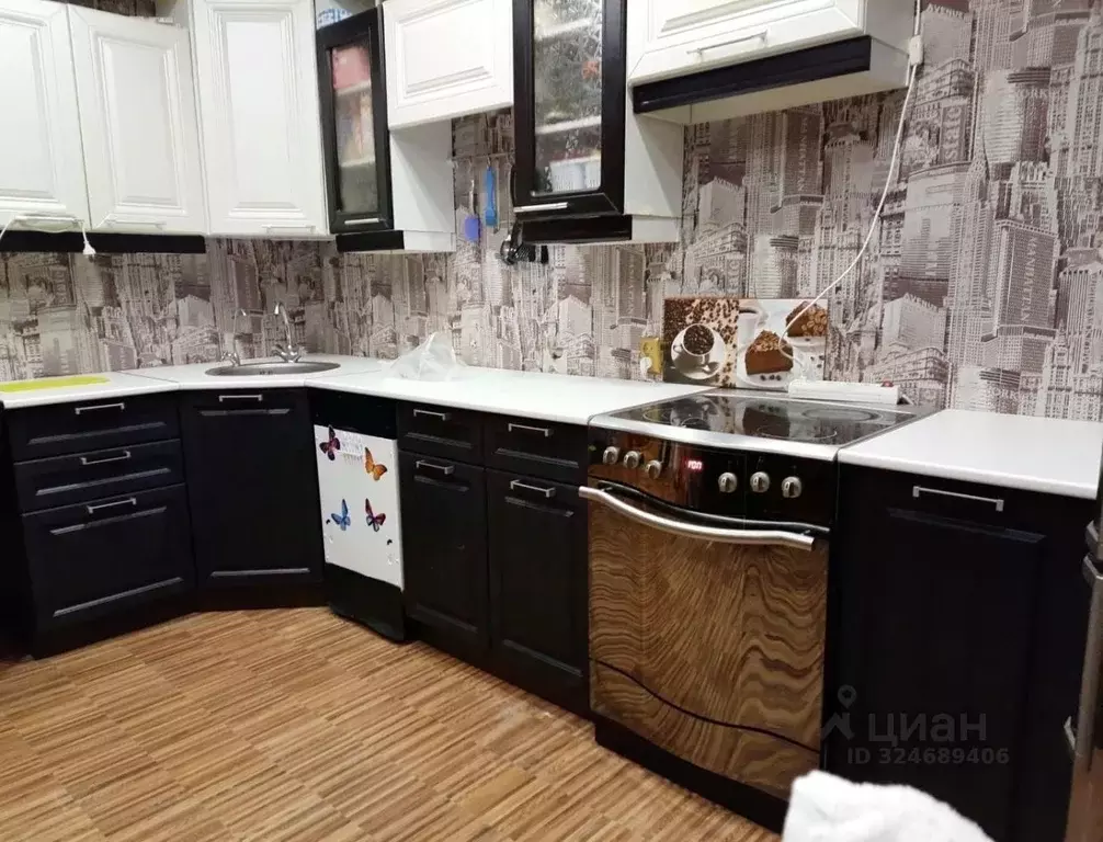 3-к кв. Тюменская область, Тюмень ул. 30 лет Победы, 14/1 (91.0 м) - Фото 2