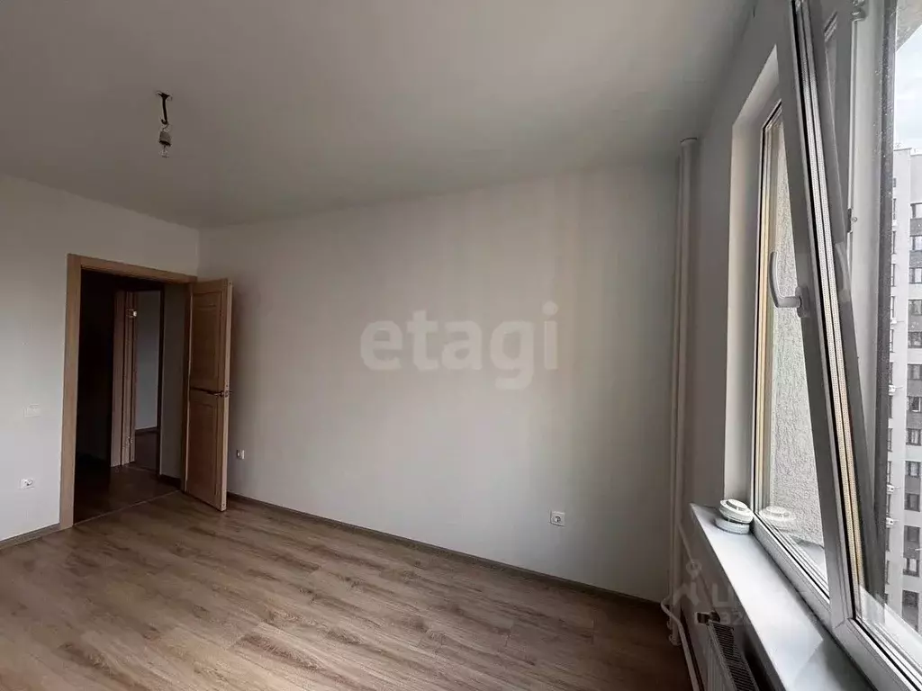 2-к кв. Курская область, Курск ул. Энгельса, 115/4 (76.4 м) - Фото 1