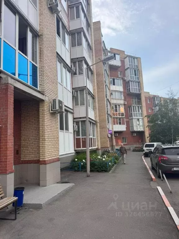 3-к кв. Омская область, Омск ул. Ватутина, 33 (72.0 м) - Фото 1