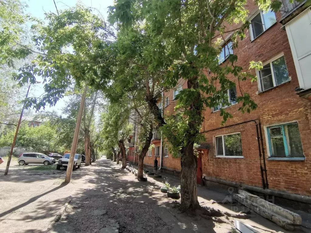 Комната Омская область, Омск ул. Петра Ильичева, 2 (13.0 м) - Фото 1