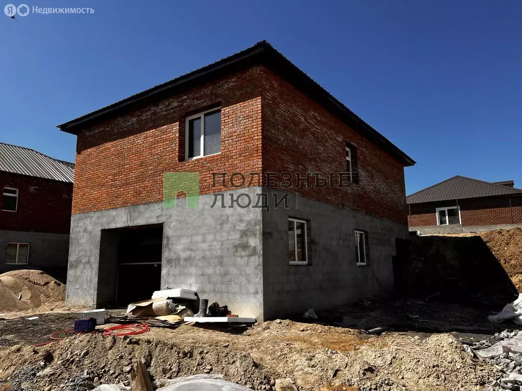 Дом в село Чигири, Трудовая улица (150 м) - Фото 1