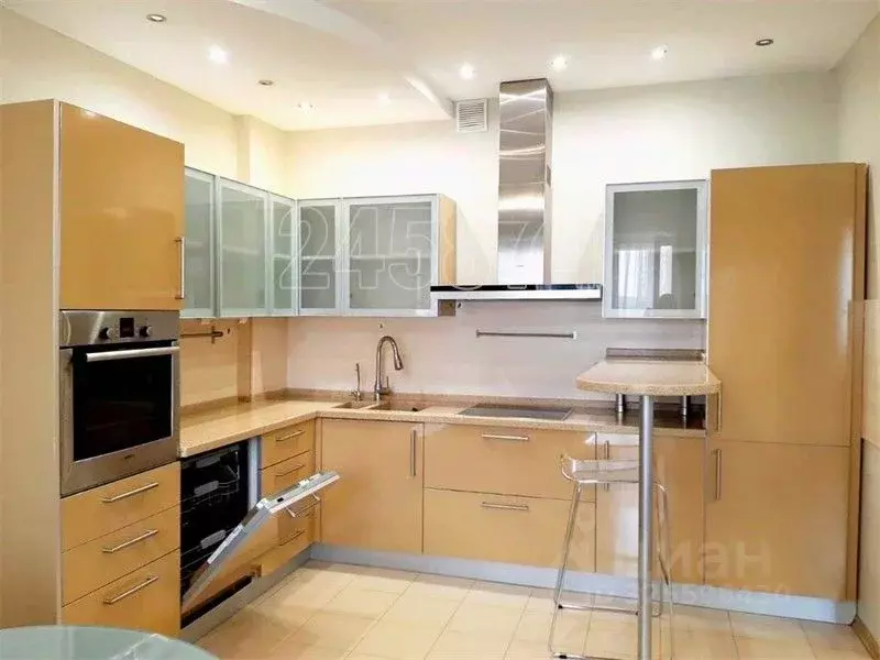 3-к кв. Москва Истринская ул., 8к3 (110.0 м) - Фото 1