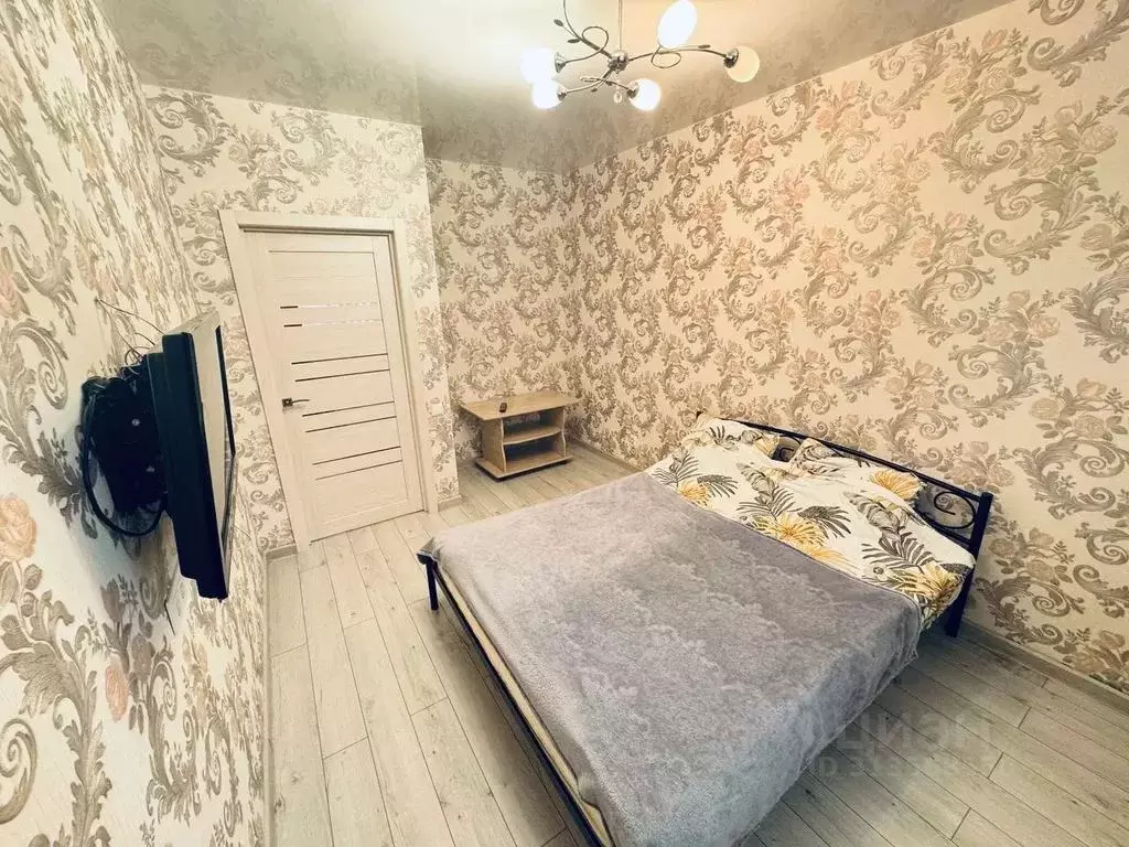 1-к кв. Тюменская область, Тюмень ул. Раушана Абдуллина, 2 (43.0 м) - Фото 1