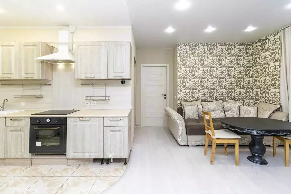 3-к кв. Ханты-Мансийский АО, Сургут Университетская ул., 19 (80.0 м) - Фото 1