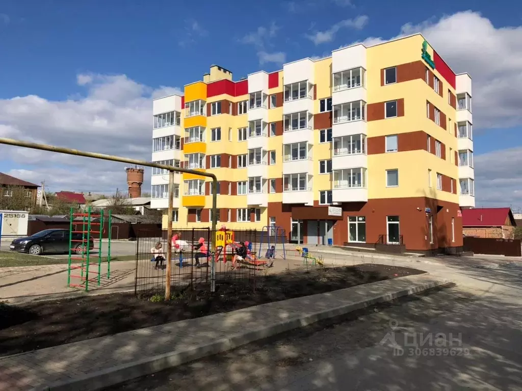 Помещение свободного назначения в Свердловская область, Екатеринбург ... - Фото 0