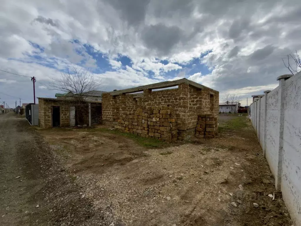 Участок в Крым, Сакский район, с. Уютное, Прибой СПК ул. Малиновая, 53 ... - Фото 1