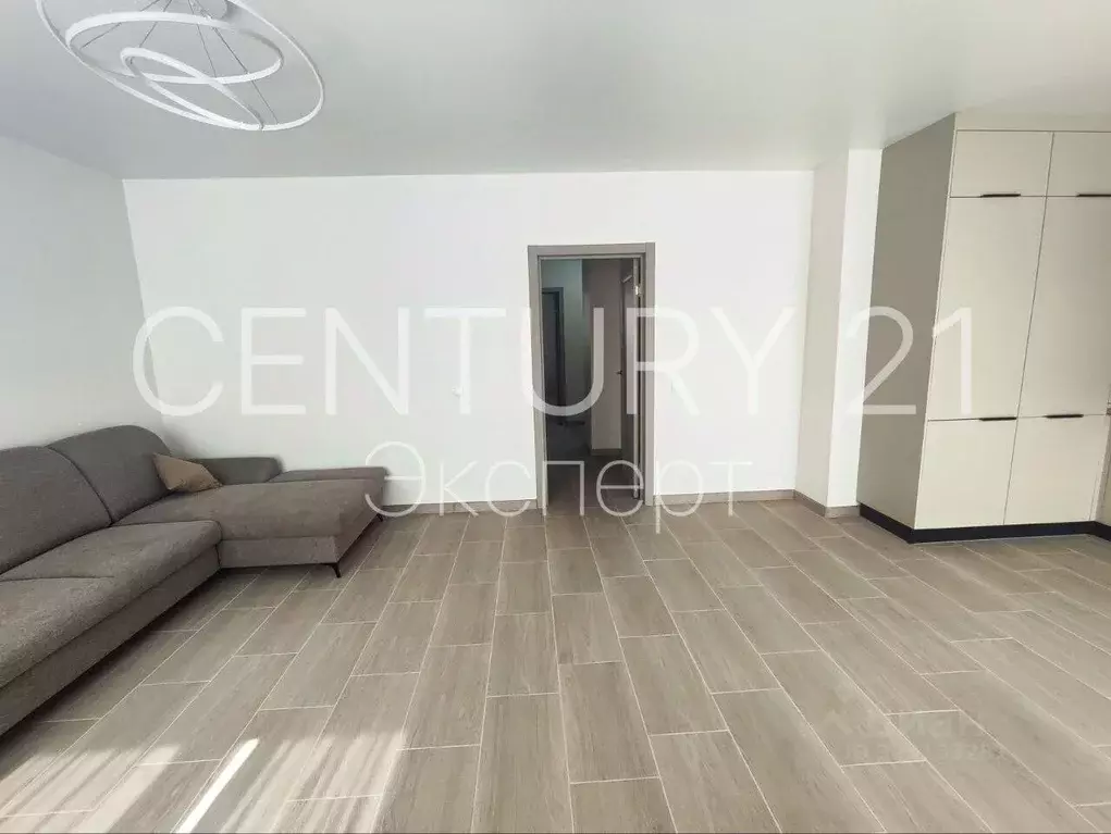 3-к кв. Калининградская область, Калининград ул. Кипарисовая, 3 (86.5 ... - Фото 1