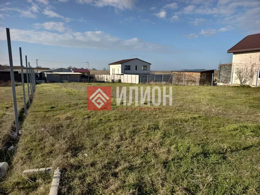 Участок в Севастополь Нахимовский р-н, пос. Солнечный,  (4.0 сот.) - Фото 2