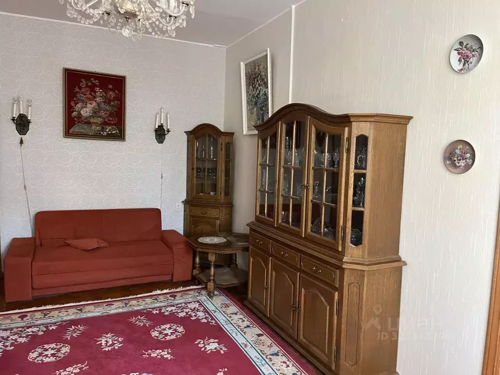 3-к кв. Москва ул. Усиевича, 23 (71.8 м) - Фото 0