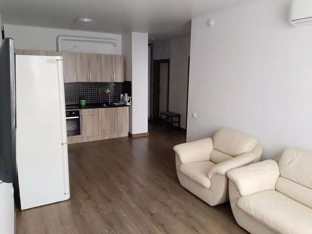 1-к кв. Тюменская область, Тюмень ул. Тимофея Чаркова, 87 (44.4 м) - Фото 1