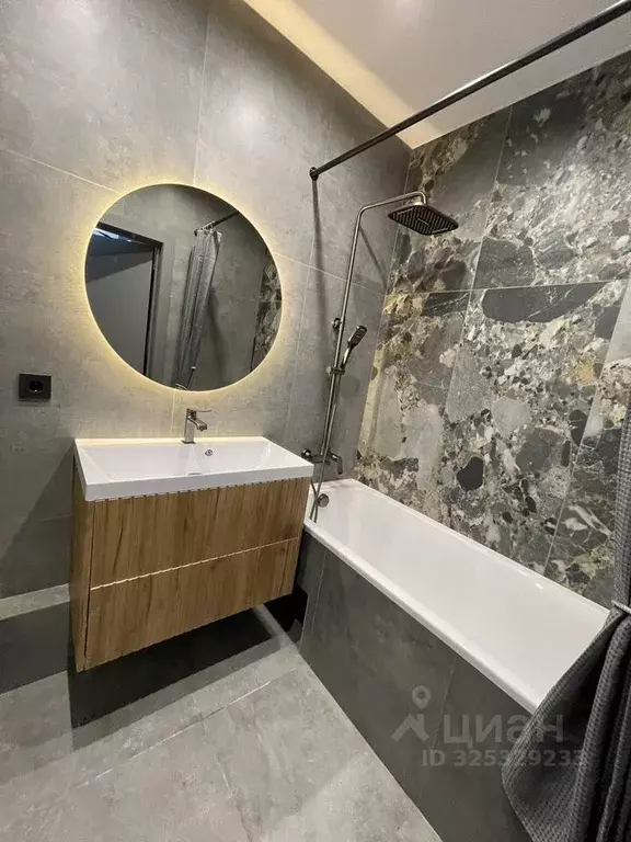 2-к кв. Москва ул. Корнейчука, 27 (40.0 м) - Фото 0