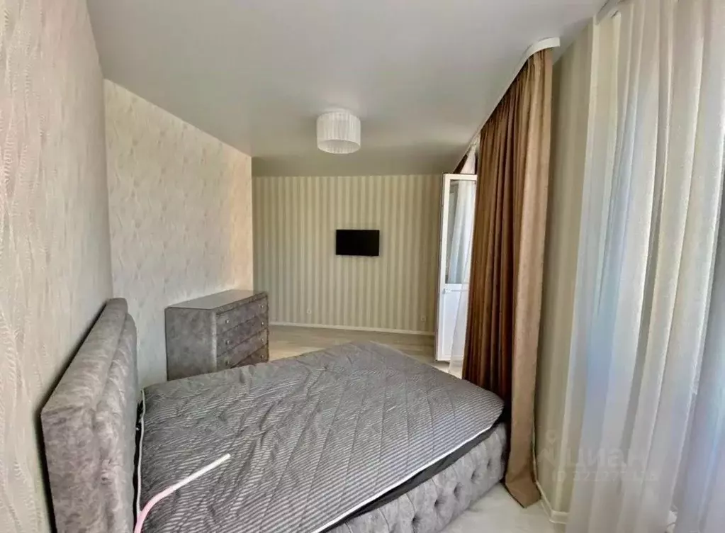 2-к кв. Самарская область, Самара просп. Карла Маркса, 196 (82.0 м) - Фото 1