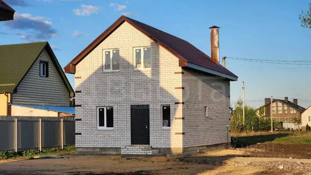 Дом в Воронежская область, с. Новая Усмань ул. Усманская, 54/7 (100 м) - Фото 1