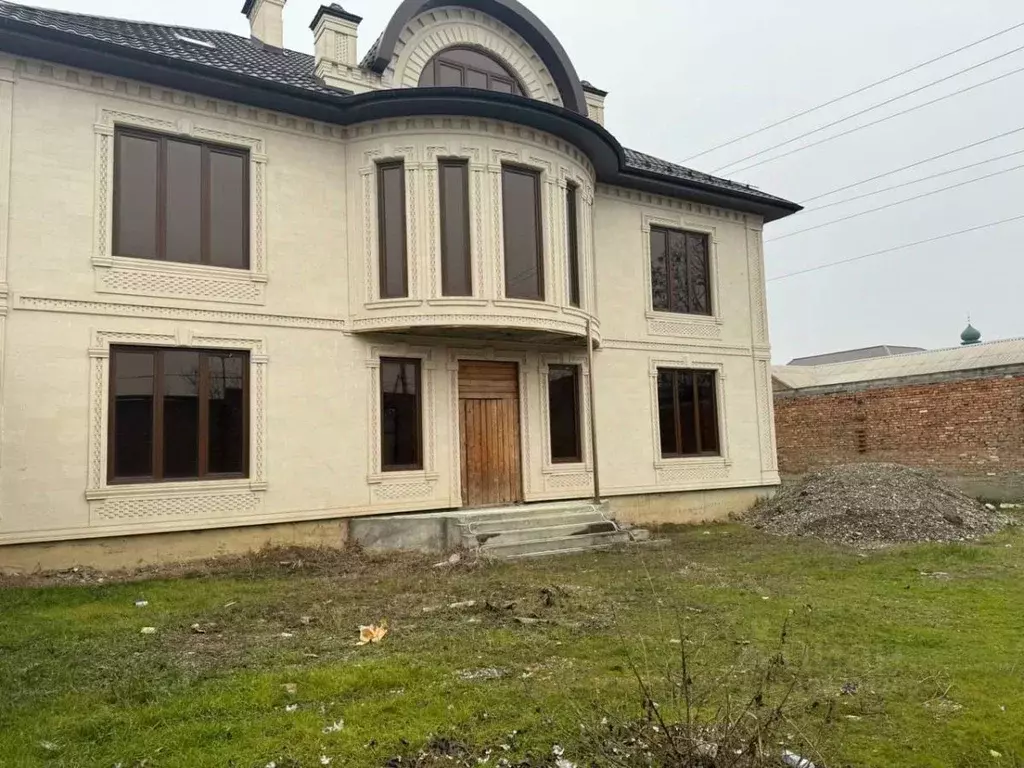 Дом в Чеченская республика, Грозный ул. Леонова, 61 (600 м) - Фото 1