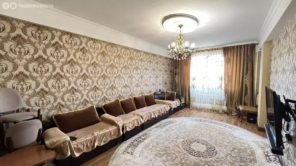 2-комнатная квартира: Махачкала, проспект Имама Шамиля, 107 (76 м) - Фото 2