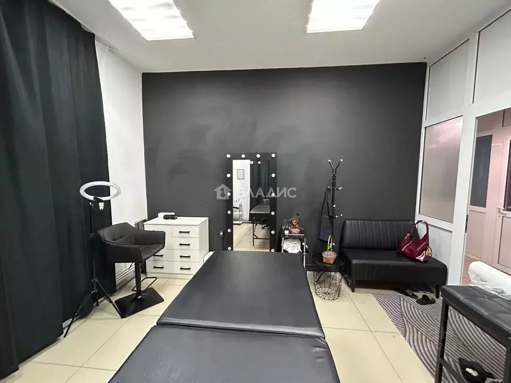 Помещение свободного назначения в Бурятия, Улан-Удэ ул. Сахьяновой, ... - Фото 2