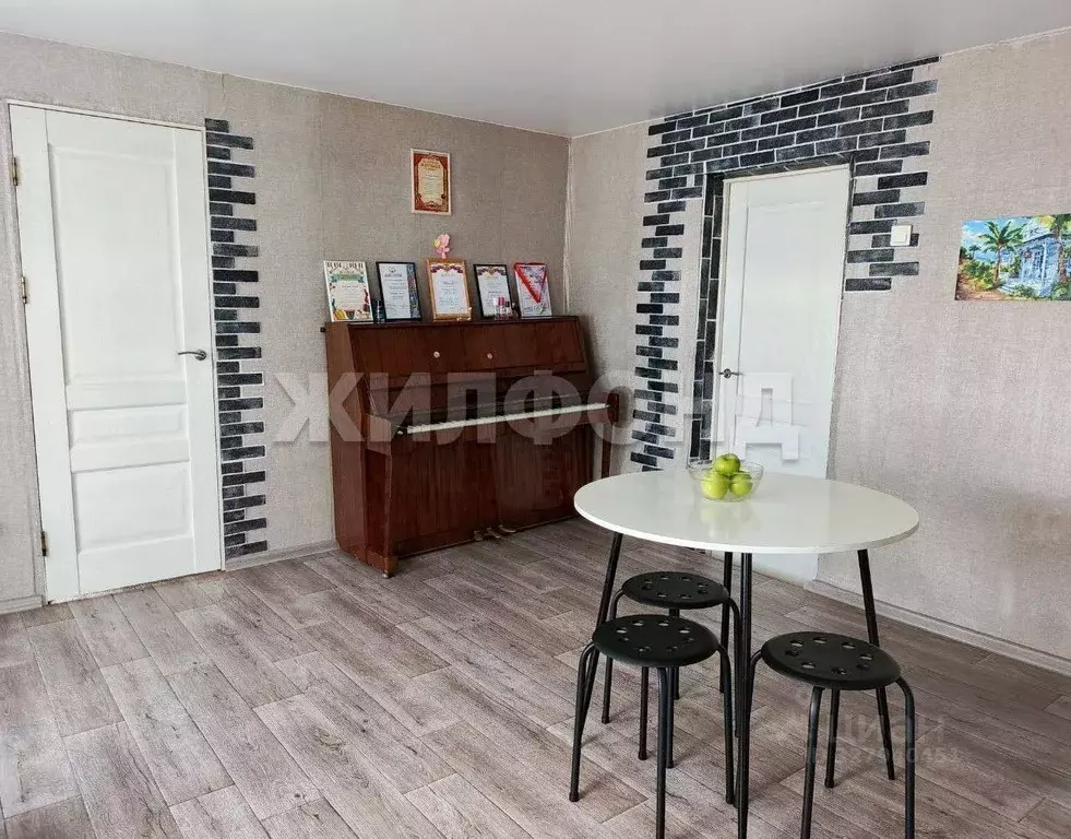 Дом в Алтайский край, Тальменский район, с. Озерки Кооперативная ул. ... - Фото 2