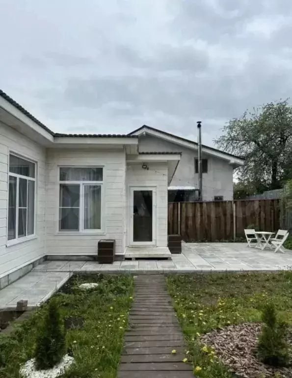 Дом в Калужская область, Таруса ул. Строителей, 12 (46 м) - Фото 1