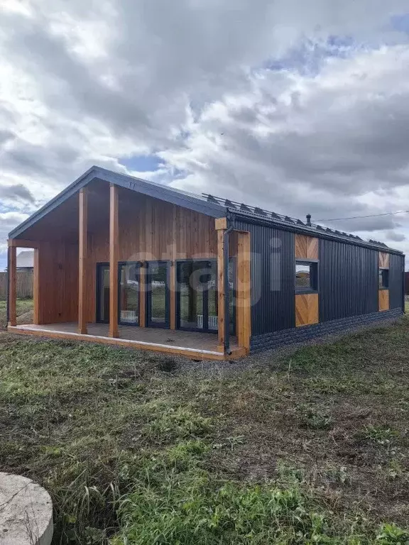 Дом в Красноярский край, Емельяновский муниципальный округ, д. ... - Фото 1