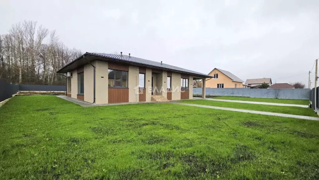 Дом в Липецкая область, Данковский муниципальный округ, с. Требунки ... - Фото 1