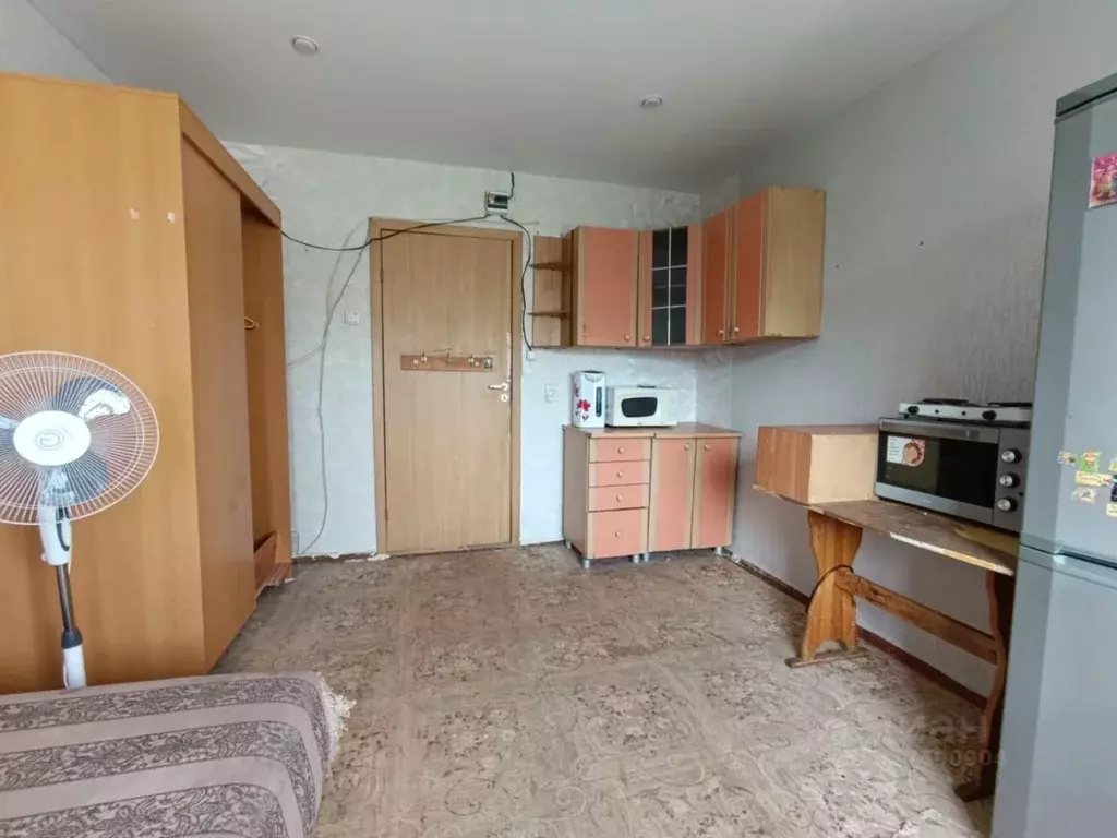 Комната Свердловская область, Екатеринбург ул. Шишимская, 22 (13.3 м) - Фото 2