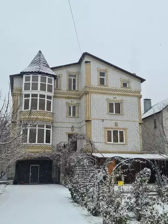Дом в Саратовская область, Саратов проезд 1-й Ленинский, 37 (440 м) - Фото 0