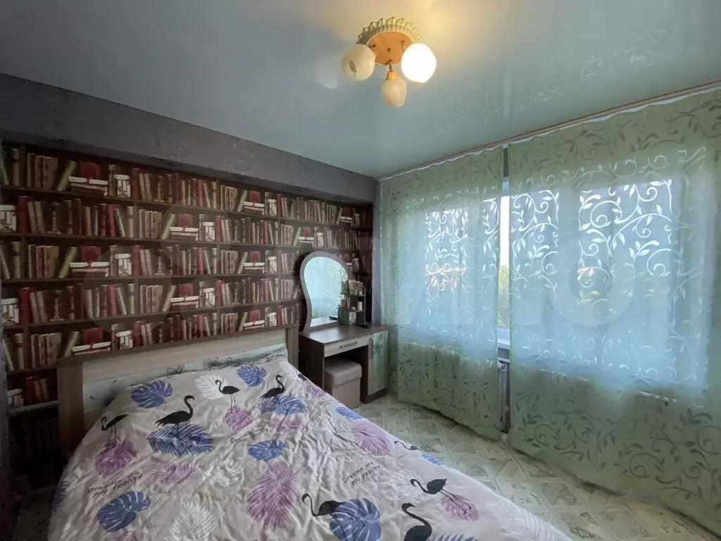 4-к. квартира, 60 м, 5/5 эт. - Фото 1