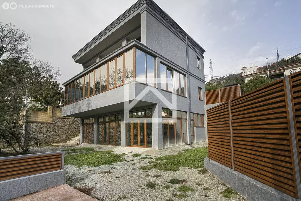 Дом в Республика Крым, муниципальный округ Ялта, посёлок городского ... - Фото 1