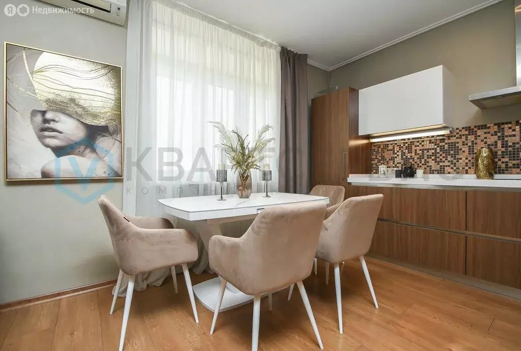 2-комнатная квартира: Омск, улица Маршала Жукова, 107 (68.1 м) - Фото 1
