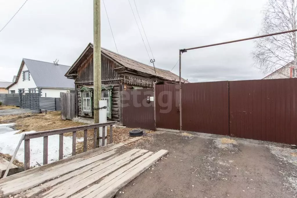 Дом в Тюменская область, Тобольск ул. Володарского, 49 (42 м) - Фото 1