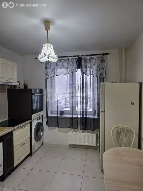 3-комнатная квартира: Пермь, Целинная улица, 49А (73.1 м) - Фото 1