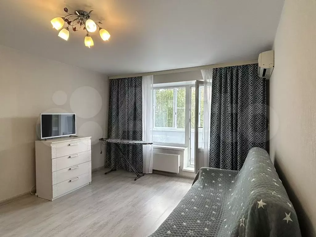 1-к. квартира, 40 м, 5/9 эт. - Фото 0