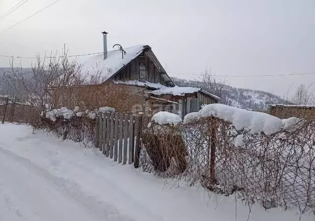 Дом в Алтай, Горно-Алтайск ул. Бочкаревка (24 м) - Фото 1