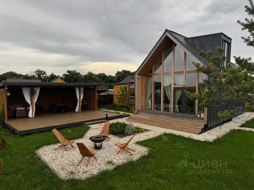 Дом в Рязанская область, Рязанский район, Семеновское с/пос, д. ... - Фото 1