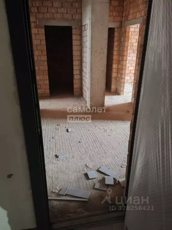 2-к кв. Кабардино-Балкария, Нальчик ул. Тлостанова, 28 (72.5 м) - Фото 2