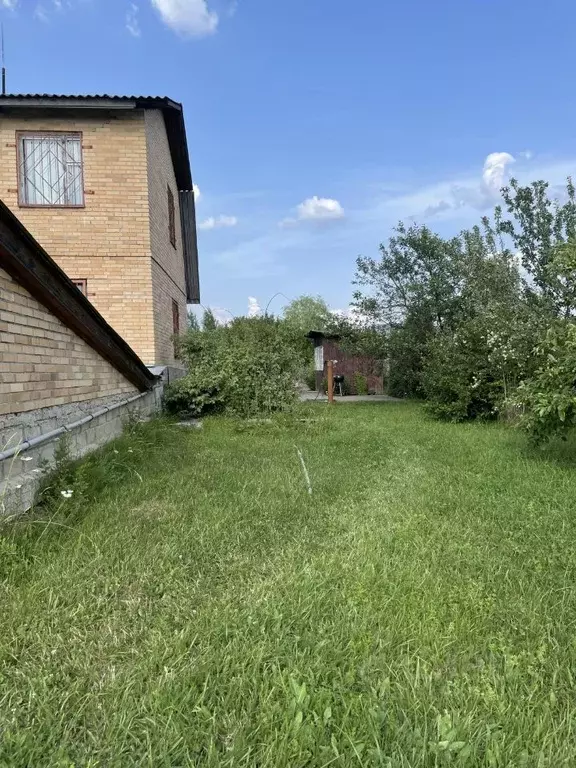 Дом в Московская область, Серпухов городской округ, д. Старые ... - Фото 1