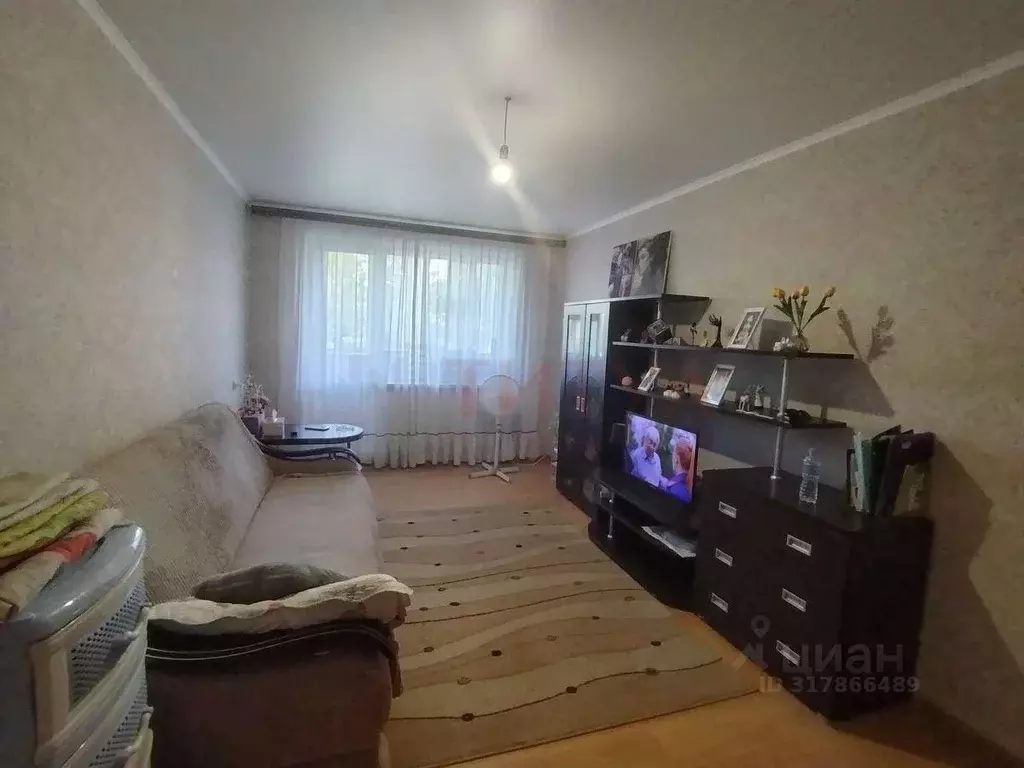 2-к кв. Белгородская область, Старый Оскол Жукова мкр, 7 (45.5 м) - Фото 1
