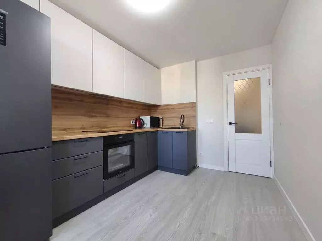 2-к кв. Свердловская область, Екатеринбург ул. Вилонова, 14А (61.8 м) - Фото 1