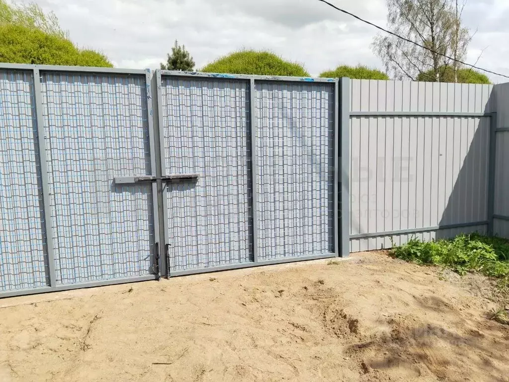 Дом в Новгородская область, Боровичский район, Опеченское с/пос, с. ... - Фото 0