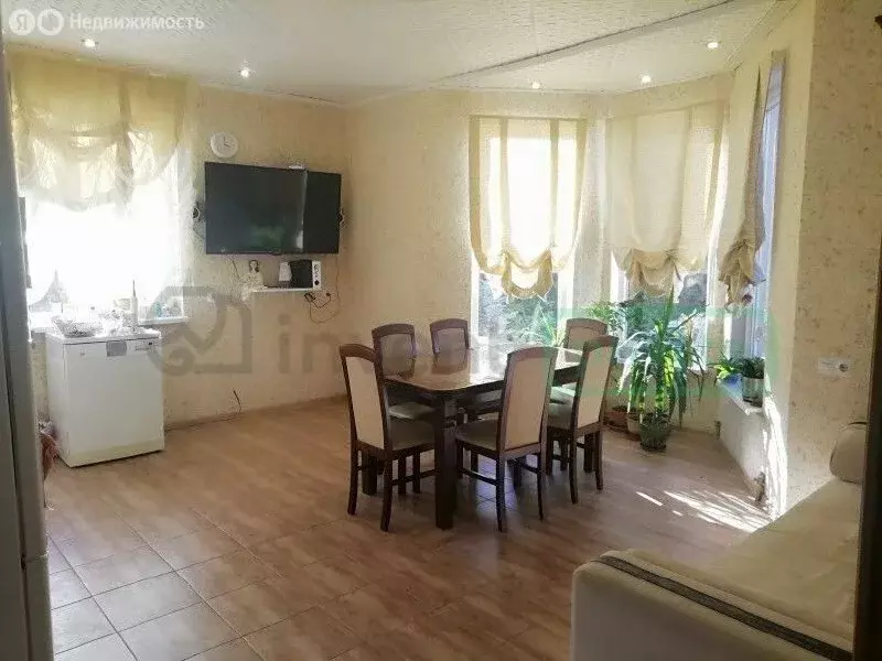 Дом в Калининградская область, Гурьевский муниципальный округ, посёлок ... - Фото 2